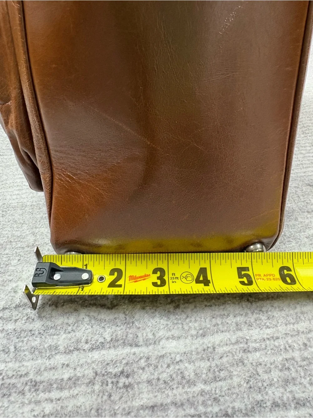 Marc Jacobs aging pockets •two